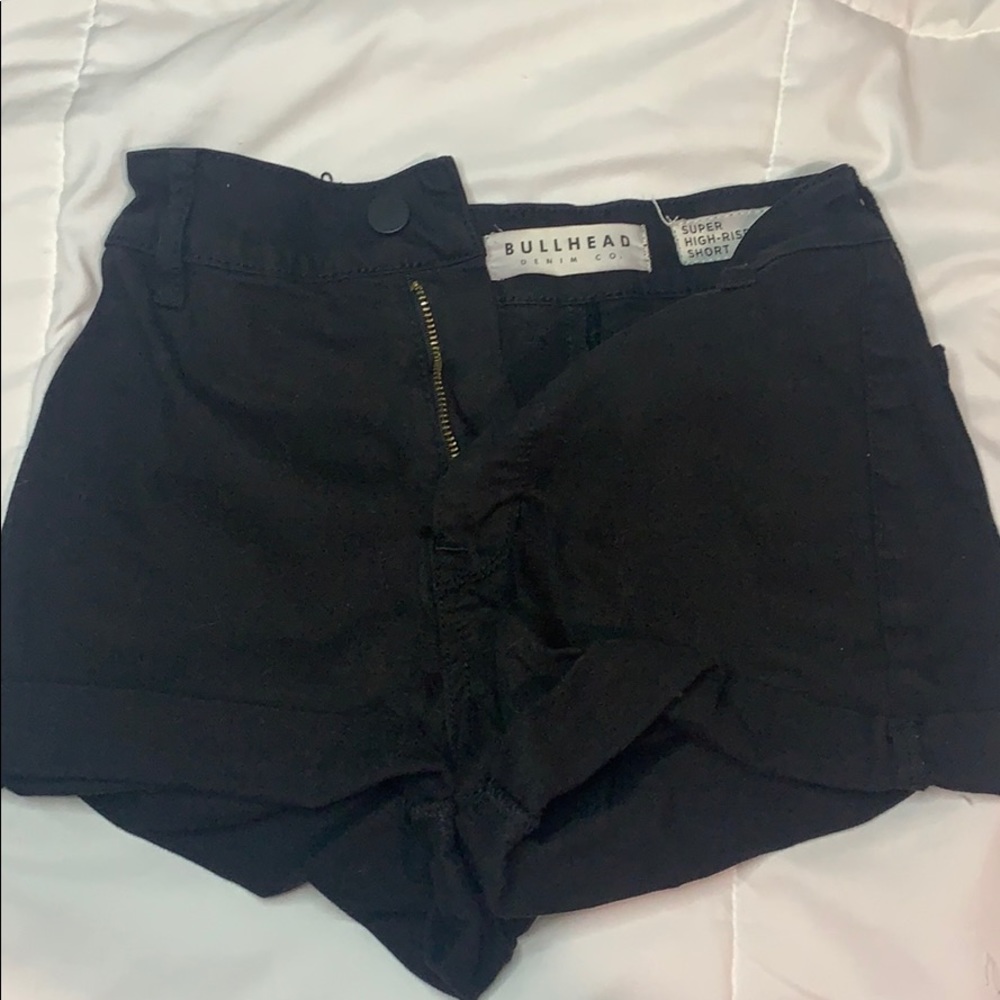 Bullhead high waist shorts